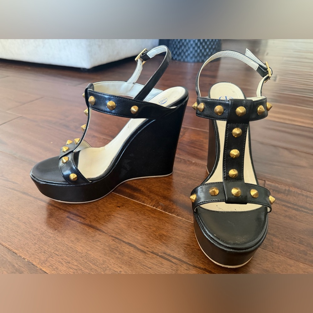 Dee Keller Black Leather Studded Wedge Platform Sandals – 37.5
